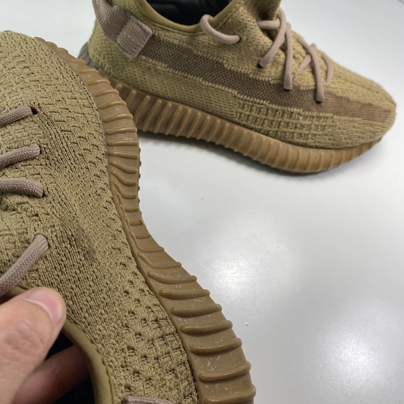 YEEZY BOOST 350 V2 "Earth" Women's 6 - Picture 8 of 12